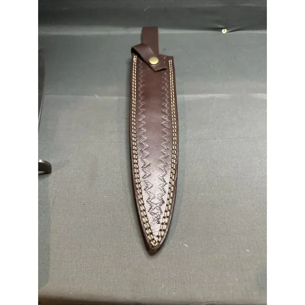 BEAUTIFUL CUSTOM DAMASCUS COLLECTIBLE DAGGER KNIFE MILITARY WORK + LEATHER SHEAT